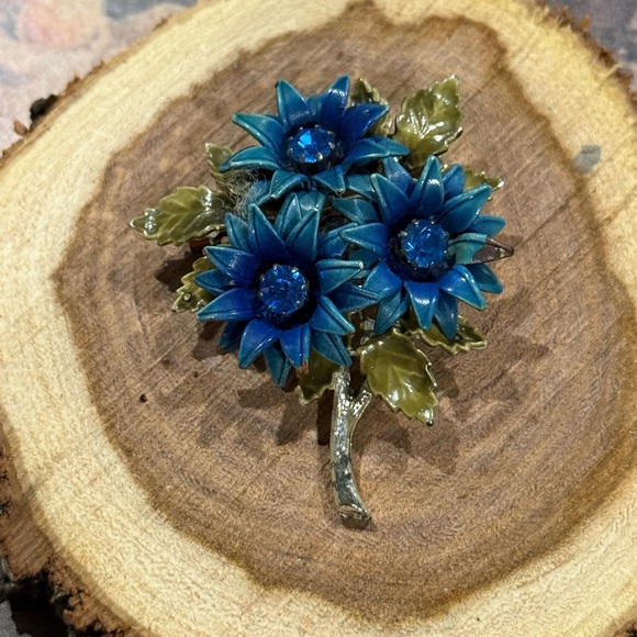 Coro Jewelry - Coro 1940's Vtg BLUE Enamel Double Flower Bouquet Brooch Pin Rhinestone